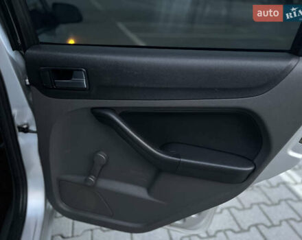 Форд Фокус, об'ємом двигуна 1.6 л та пробігом 252 тис. км за 3199 $, фото 23 на Automoto.ua