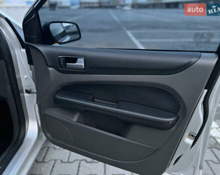 Форд Фокус, об'ємом двигуна 1.6 л та пробігом 252 тис. км за 3199 $, фото 25 на Automoto.ua