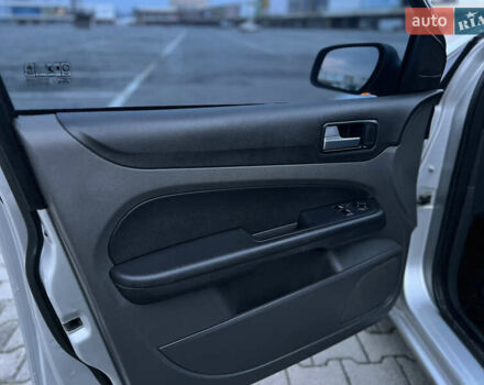 Форд Фокус, об'ємом двигуна 1.6 л та пробігом 252 тис. км за 3199 $, фото 19 на Automoto.ua