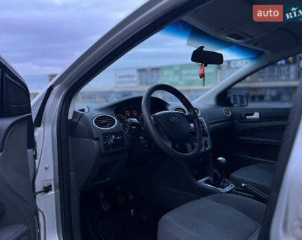 Форд Фокус, об'ємом двигуна 1.6 л та пробігом 252 тис. км за 3199 $, фото 18 на Automoto.ua