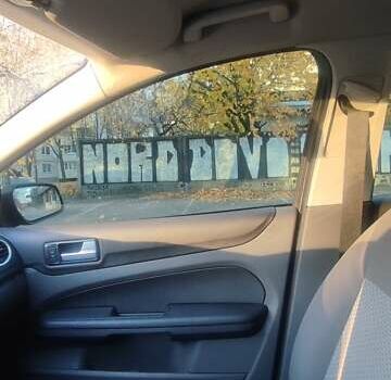 Форд Фокус, объемом двигателя 1.6 л и пробегом 224 тыс. км за 5400 $, фото 5 на Automoto.ua