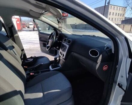 Форд Фокус, объемом двигателя 1.6 л и пробегом 245 тыс. км за 5100 $, фото 16 на Automoto.ua