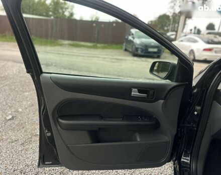 Форд Фокус, об'ємом двигуна 1.8 л та пробігом 188 тис. км за 5600 $, фото 18 на Automoto.ua