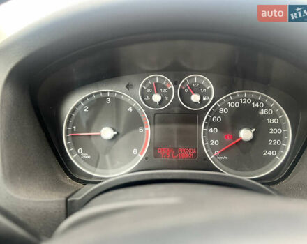 Форд Фокус, объемом двигателя 1.6 л и пробегом 348 тыс. км за 3200 $, фото 13 на Automoto.ua