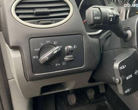 Форд Фокус, объемом двигателя 1.6 л и пробегом 330 тыс. км за 5890 $, фото 20 на Automoto.ua