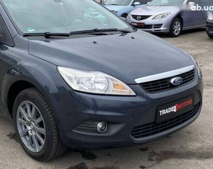 Форд Фокус, объемом двигателя 1.6 л и пробегом 330 тыс. км за 5890 $, фото 4 на Automoto.ua