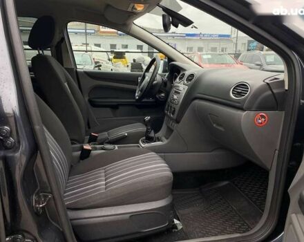 Форд Фокус, объемом двигателя 1.6 л и пробегом 330 тыс. км за 5890 $, фото 29 на Automoto.ua