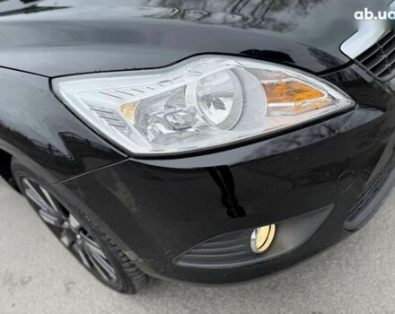 Форд Фокус, объемом двигателя 1.6 л и пробегом 174 тыс. км за 7500 $, фото 5 на Automoto.ua