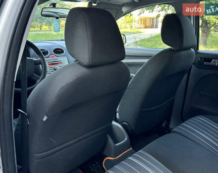 Форд Фокус, объемом двигателя 1.6 л и пробегом 252 тыс. км за 4850 $, фото 12 на Automoto.ua