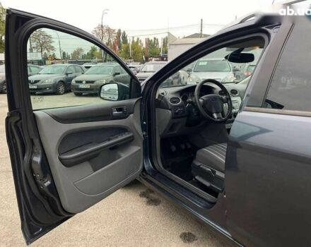 Форд Фокус, объемом двигателя 1.6 л и пробегом 330 тыс. км за 5890 $, фото 16 на Automoto.ua