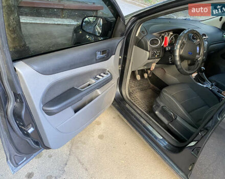 Форд Фокус, объемом двигателя 1.6 л и пробегом 291 тыс. км за 5800 $, фото 7 на Automoto.ua