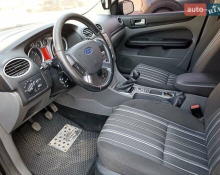 Форд Фокус, объемом двигателя 1.6 л и пробегом 248 тыс. км за 5500 $, фото 13 на Automoto.ua