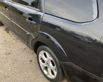 Форд Фокус, объемом двигателя 1.8 л и пробегом 302 тыс. км за 5100 $, фото 3 на Automoto.ua