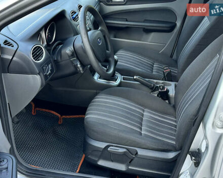 Форд Фокус, объемом двигателя 1.6 л и пробегом 252 тыс. км за 4850 $, фото 6 на Automoto.ua