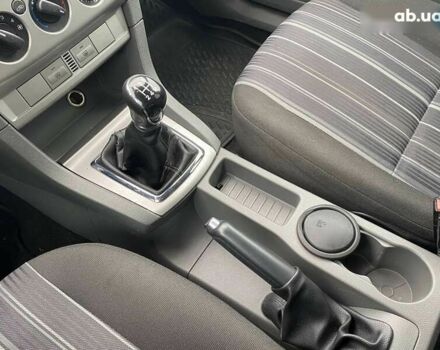 Форд Фокус, объемом двигателя 1.6 л и пробегом 330 тыс. км за 5890 $, фото 28 на Automoto.ua