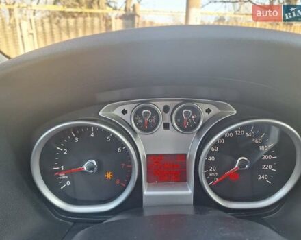 Форд Фокус, объемом двигателя 1.6 л и пробегом 242 тыс. км за 5900 $, фото 5 на Automoto.ua