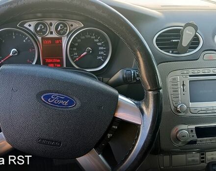 Форд Фокус, объемом двигателя 2 л и пробегом 350 тыс. км за 3099 $, фото 4 на Automoto.ua