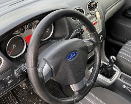 Форд Фокус, объемом двигателя 1.8 л и пробегом 302 тыс. км за 5100 $, фото 4 на Automoto.ua