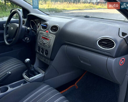 Форд Фокус, объемом двигателя 1.6 л и пробегом 252 тыс. км за 4850 $, фото 18 на Automoto.ua