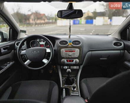 Форд Фокус, объемом двигателя 1.6 л и пробегом 259 тыс. км за 5450 $, фото 8 на Automoto.ua
