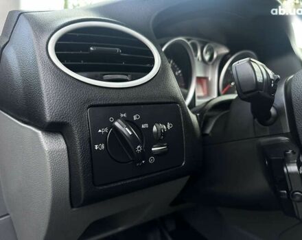 Форд Фокус, об'ємом двигуна 1.8 л та пробігом 171 тис. км за 6000 $, фото 24 на Automoto.ua