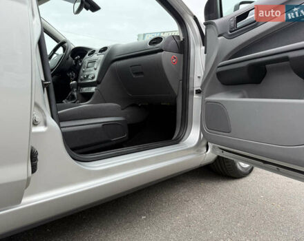 Форд Фокус, объемом двигателя 1.6 л и пробегом 169 тыс. км за 5799 $, фото 61 на Automoto.ua