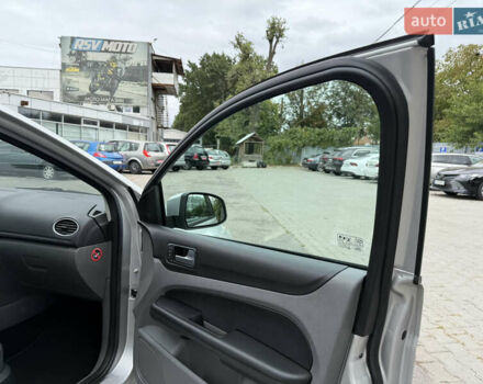 Форд Фокус, объемом двигателя 1.6 л и пробегом 169 тыс. км за 5799 $, фото 59 на Automoto.ua