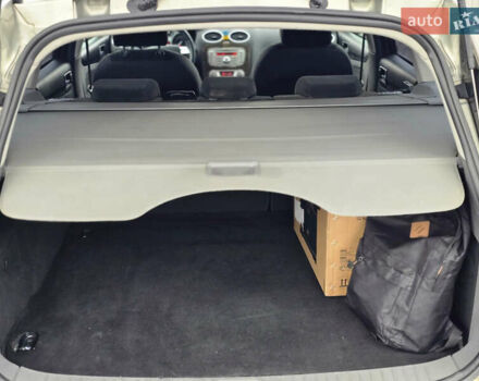 Форд Фокус, объемом двигателя 1.6 л и пробегом 259 тыс. км за 5450 $, фото 11 на Automoto.ua