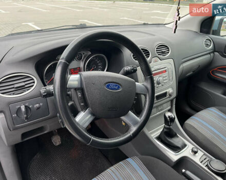 Форд Фокус, объемом двигателя 1.6 л и пробегом 210 тыс. км за 6100 $, фото 16 на Automoto.ua