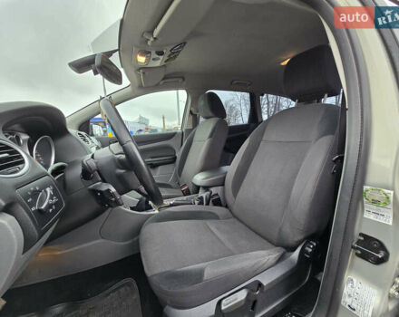 Форд Фокус, объемом двигателя 1.6 л и пробегом 259 тыс. км за 5450 $, фото 18 на Automoto.ua