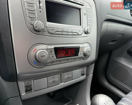 Форд Фокус, объемом двигателя 1.6 л и пробегом 169 тыс. км за 5799 $, фото 37 на Automoto.ua