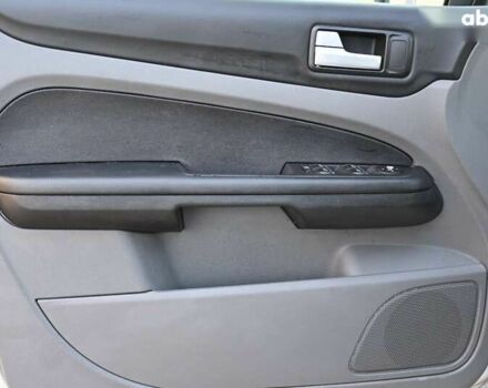 Форд Фокус, объемом двигателя 1.6 л и пробегом 306 тыс. км за 4999 $, фото 9 на Automoto.ua