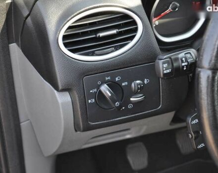 Форд Фокус, объемом двигателя 2 л и пробегом 186 тыс. км за 7200 $, фото 27 на Automoto.ua
