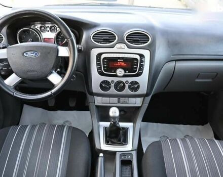 Форд Фокус, объемом двигателя 1.6 л и пробегом 306 тыс. км за 4999 $, фото 21 на Automoto.ua