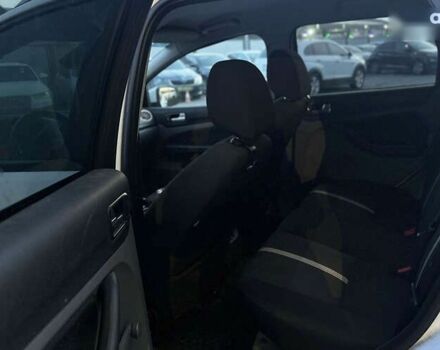 Форд Фокус, объемом двигателя 1.6 л и пробегом 305 тыс. км за 5990 $, фото 23 на Automoto.ua