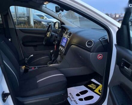 Форд Фокус, объемом двигателя 1.6 л и пробегом 305 тыс. км за 5990 $, фото 21 на Automoto.ua