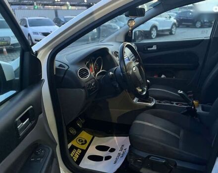 Форд Фокус, объемом двигателя 1.6 л и пробегом 305 тыс. км за 5990 $, фото 10 на Automoto.ua