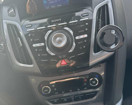 Форд Фокус, объемом двигателя 1.6 л и пробегом 230 тыс. км за 7500 $, фото 4 на Automoto.ua