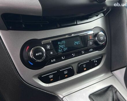 Форд Фокус, объемом двигателя 2 л и пробегом 241 тыс. км за 8990 $, фото 22 на Automoto.ua
