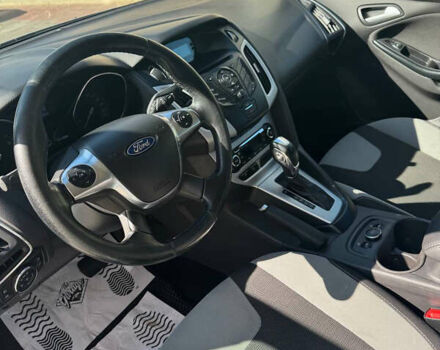 Форд Фокус, объемом двигателя 1.6 л и пробегом 218 тыс. км за 7500 $, фото 13 на Automoto.ua