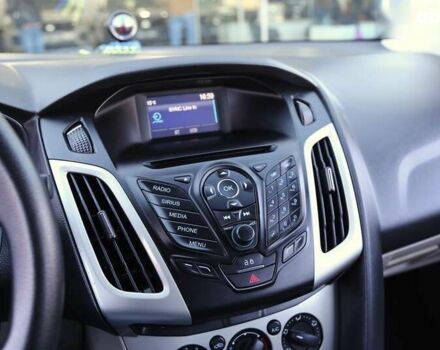 Форд Фокус, объемом двигателя 2 л и пробегом 175 тыс. км за 7600 $, фото 18 на Automoto.ua