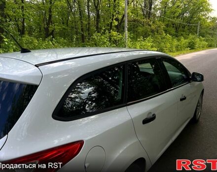 Форд Фокус 2014 в Харькове на Automoto.ua Форд Фокус, объемом двигателя 1 л и пробегом 175 тыс. км за 6900 $, фото 3 на Automoto.ua