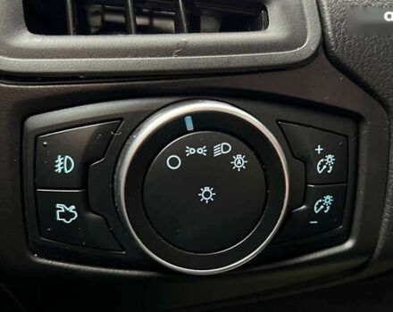 Форд Фокус, об'ємом двигуна 2 л та пробігом 175 тис. км за 7999 $, фото 16 на Automoto.ua