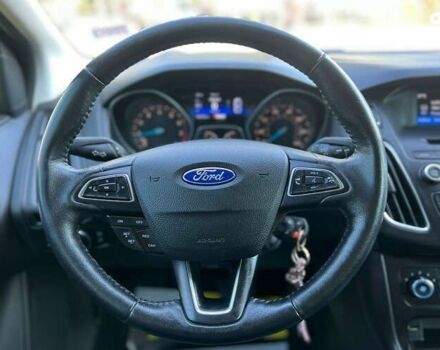 Форд Фокус 2015 в Львове на Automoto.ua Форд Фокус, объемом двигателя 2 л и пробегом 83 тыс. км за 8700 $, фото 17 на Automoto.ua