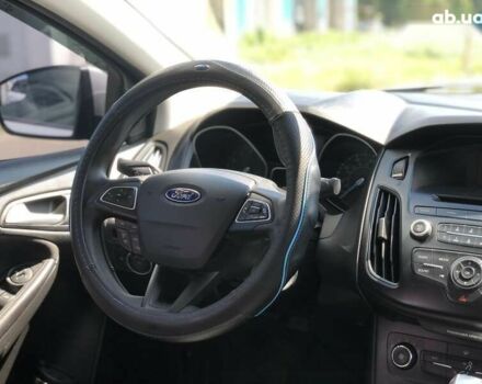 Форд Фокус, объемом двигателя 2 л и пробегом 137 тыс. км за 8599 $, фото 15 на Automoto.ua