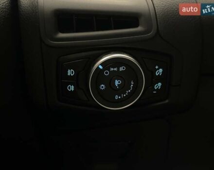 Форд Фокус, объемом двигателя 1 л и пробегом 157 тыс. км за 7066 $, фото 12 на Automoto.ua