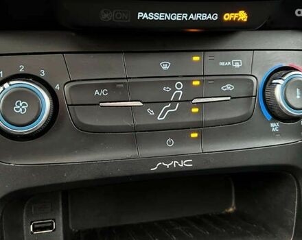 Форд Фокус, об'ємом двигуна 2 л та пробігом 175 тис. км за 7999 $, фото 14 на Automoto.ua