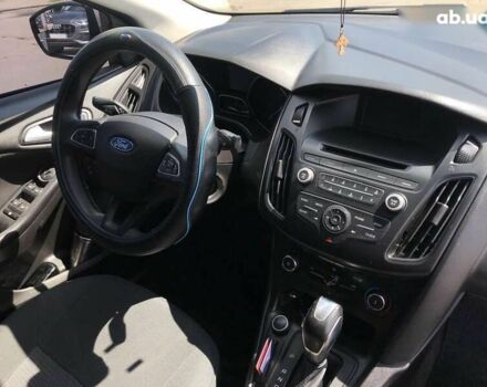 Форд Фокус, объемом двигателя 2 л и пробегом 137 тыс. км за 8599 $, фото 12 на Automoto.ua
