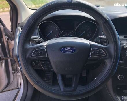 Форд Фокус, объемом двигателя 2 л и пробегом 137 тыс. км за 8599 $, фото 28 на Automoto.ua