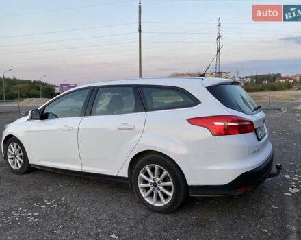 Форд Фокус, объемом двигателя 1.5 л и пробегом 215 тыс. км за 9000 $, фото 2 на Automoto.ua